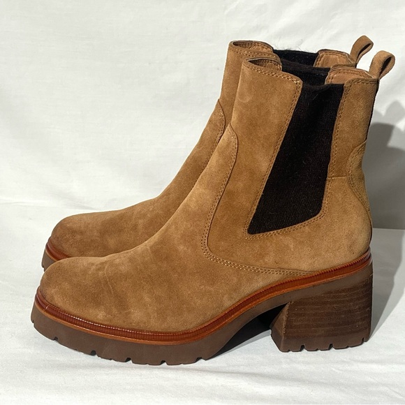 Sofft Jordie Chelsea Ankle Boots Camel Suede Waterproof Lug Sole - Picture 3 of 13